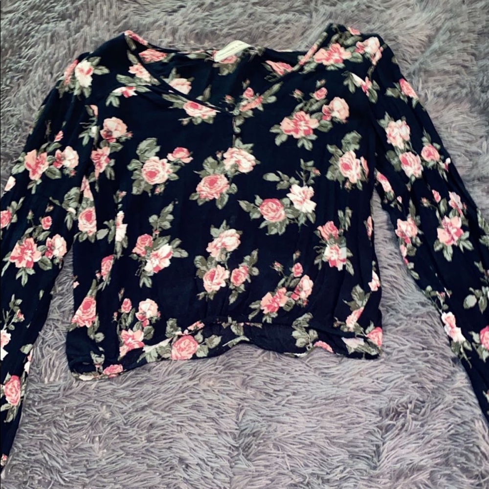 Abercrombie long sleeve crop top!